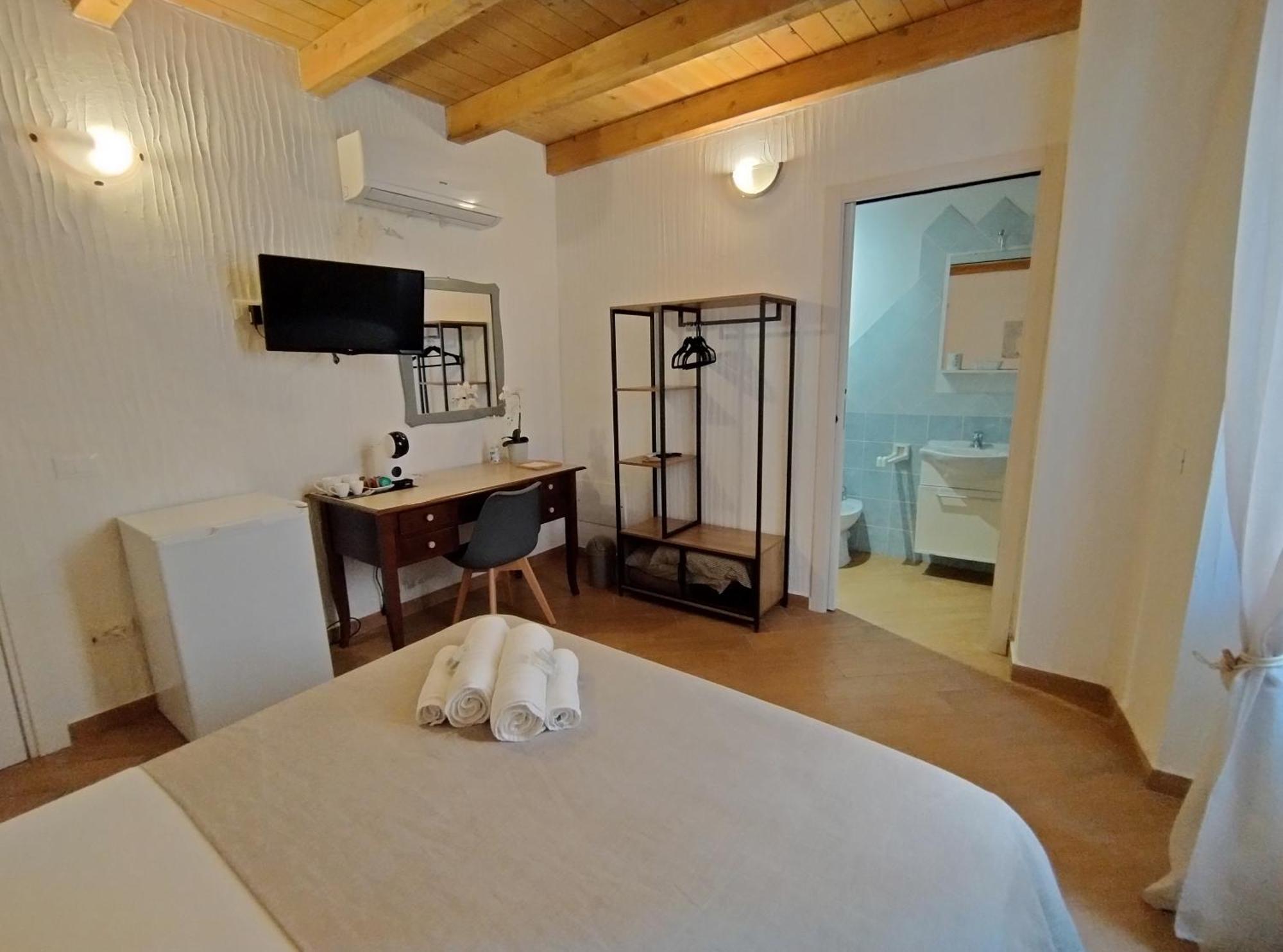 Holmann Suite & Rooms Olbia Exterior photo